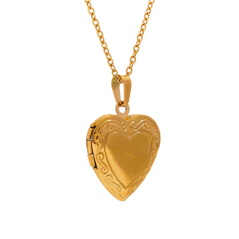 Vintage Gold Photo Locket Heart
