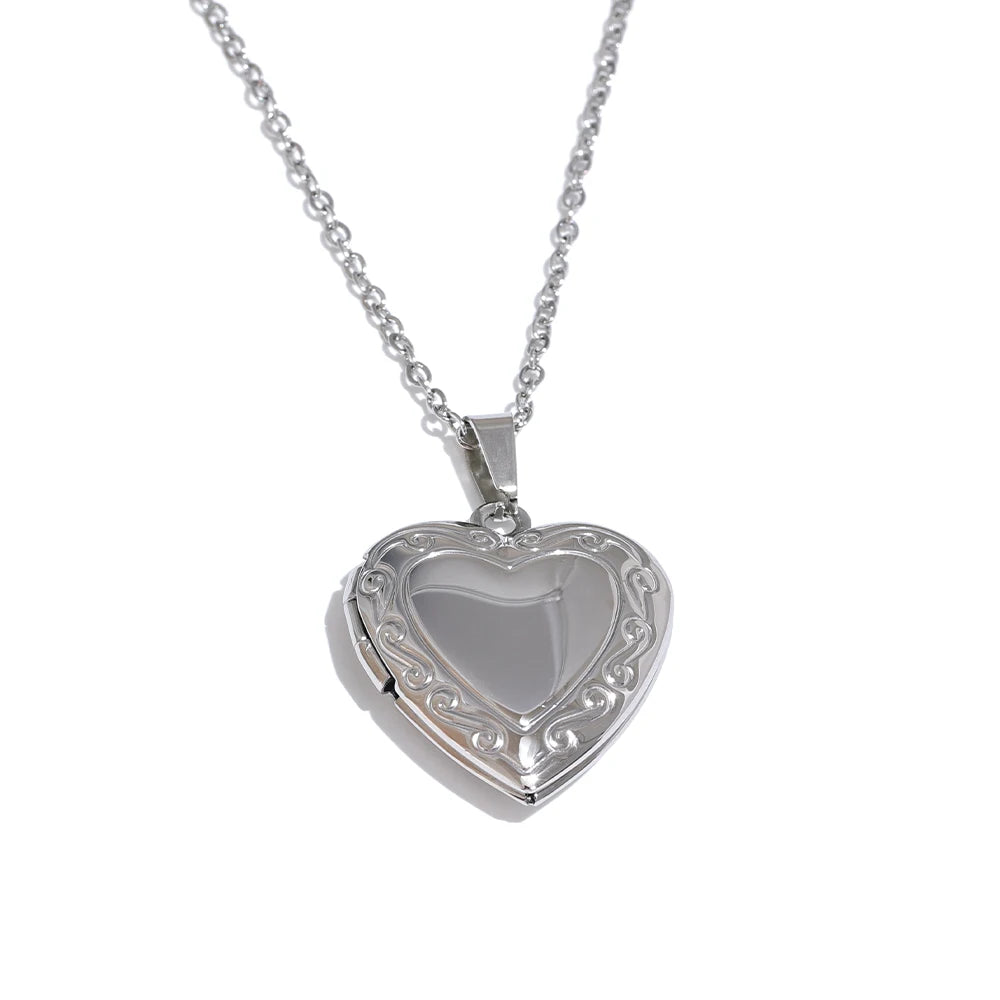 Vintage Silver Photo Locket Heart